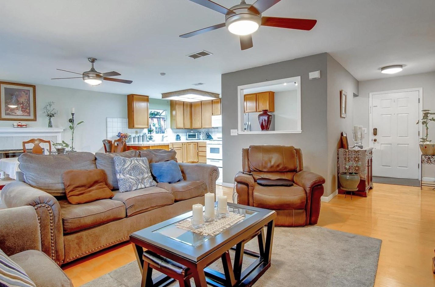 700 Summer Dr, Hollister, CA 95023