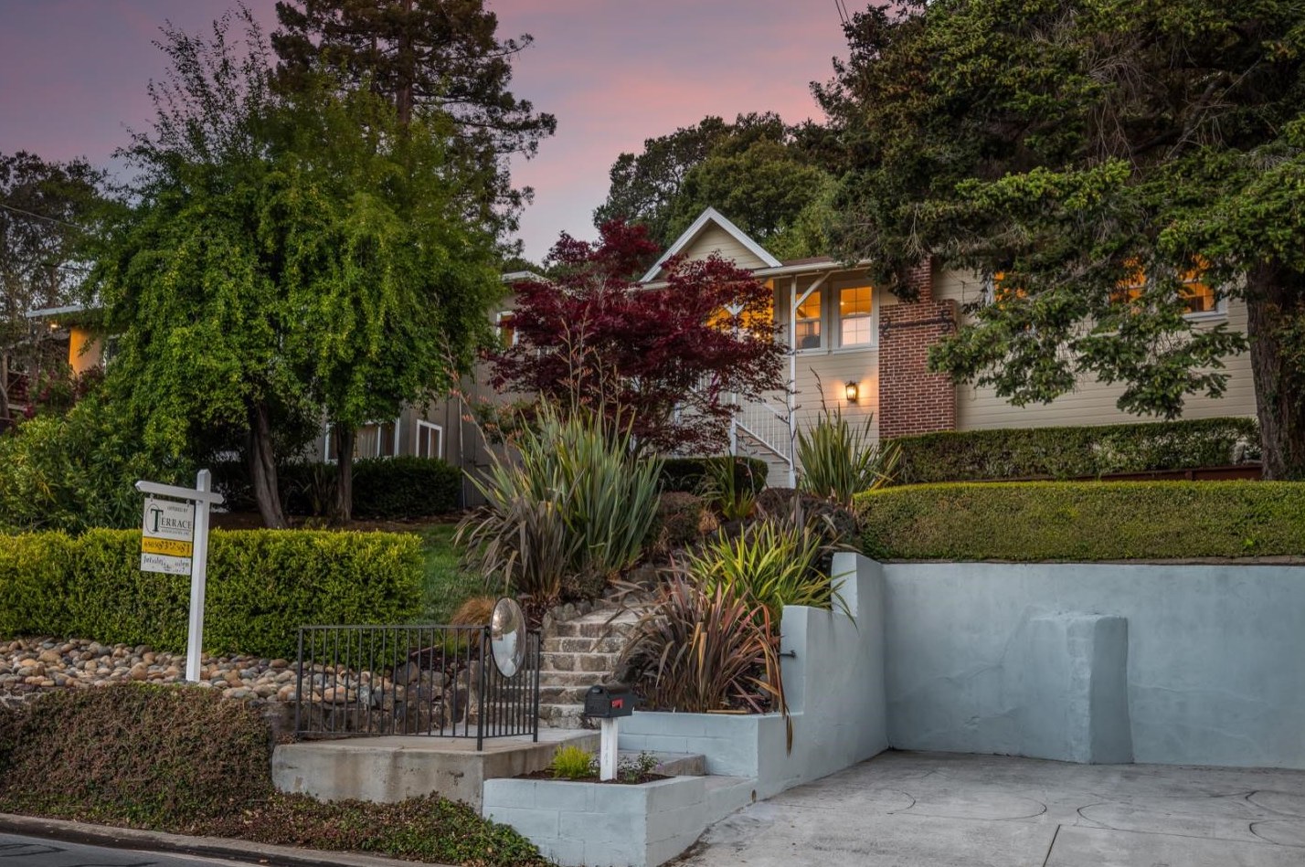 714 Alameda De Las Pulgas, Belmont, CA 94002