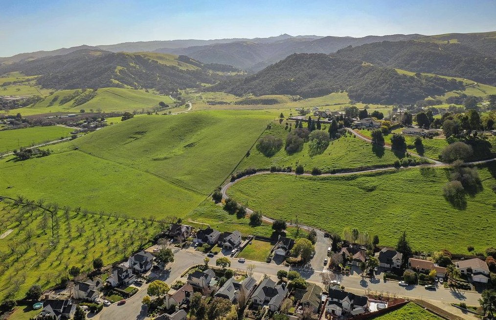 154 Lang St, San Juan Bautista, CA 95045