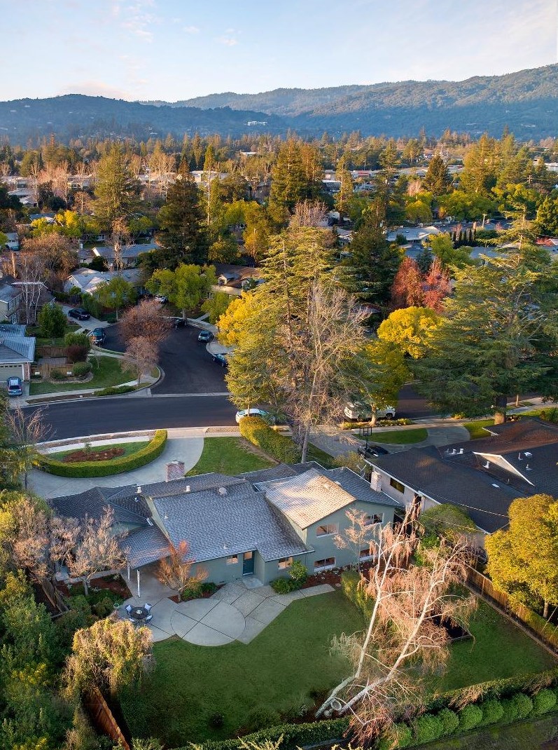 855 Lilac Way, Los Gatos, CA 95032