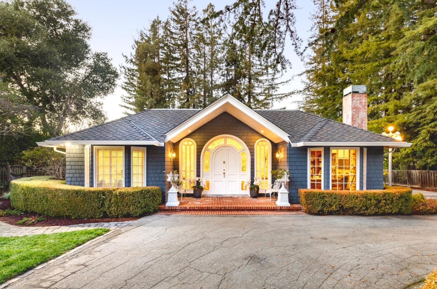 18 Stockbridge Ave, Menlo Park, CA 94027