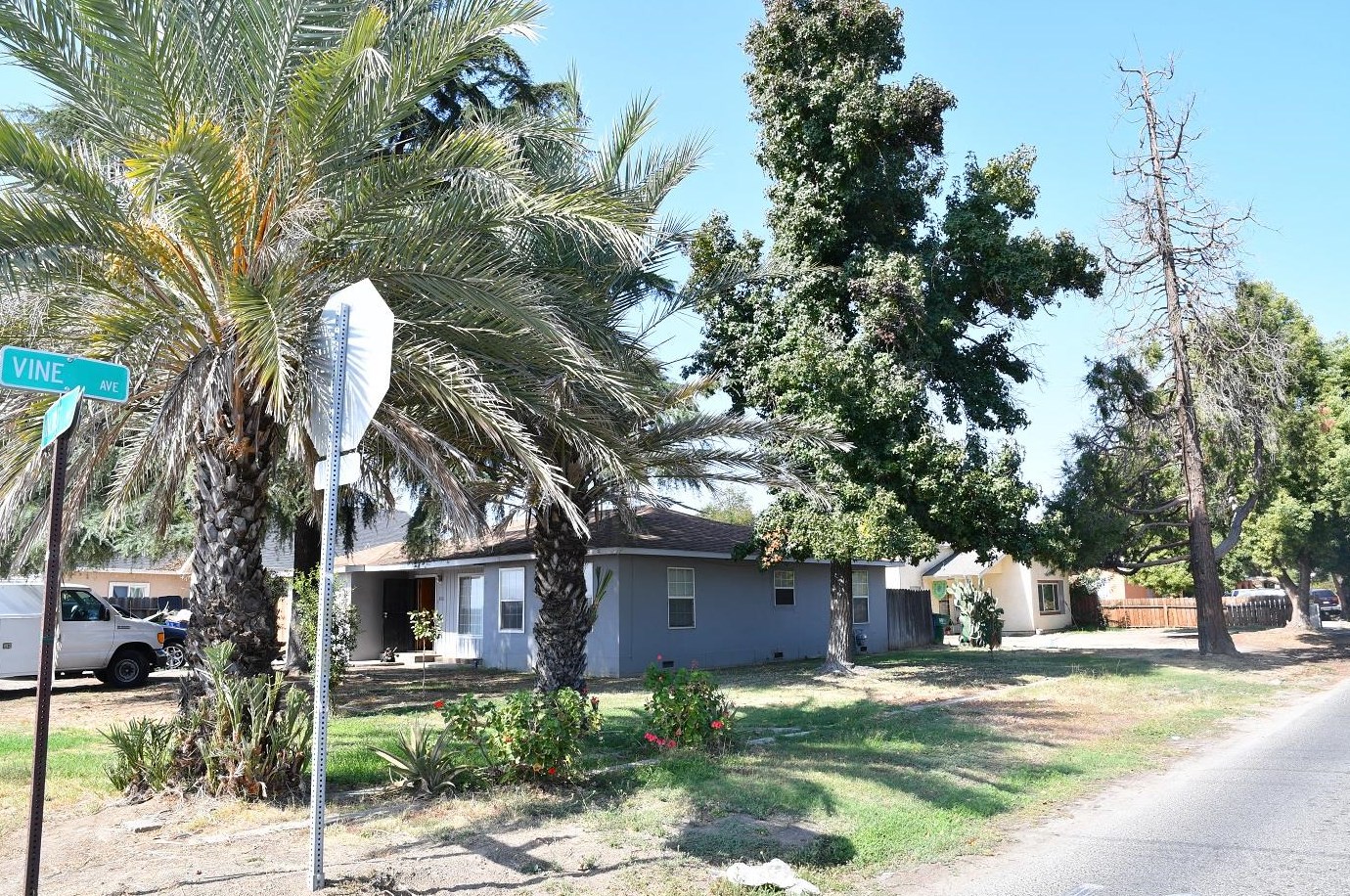 8016 Walnut Ave, Winton, CA 95388