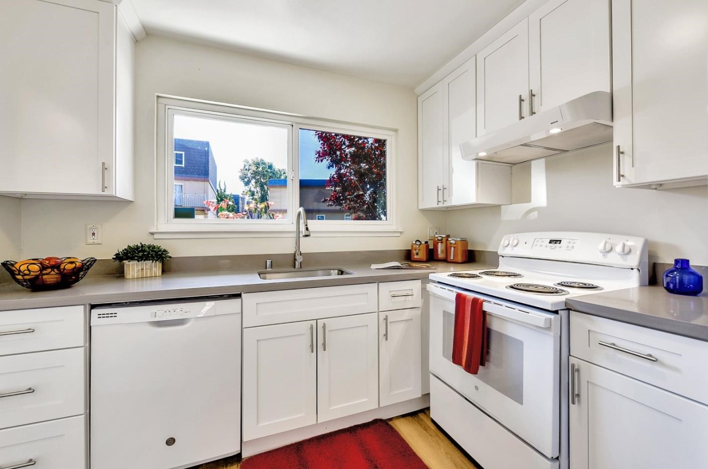 869 Stonegate Dr, South San Francisco, CA 94080