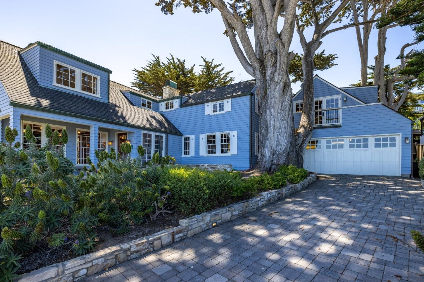 187 Ocean View Blvd, Del Monte Park, CA 93950