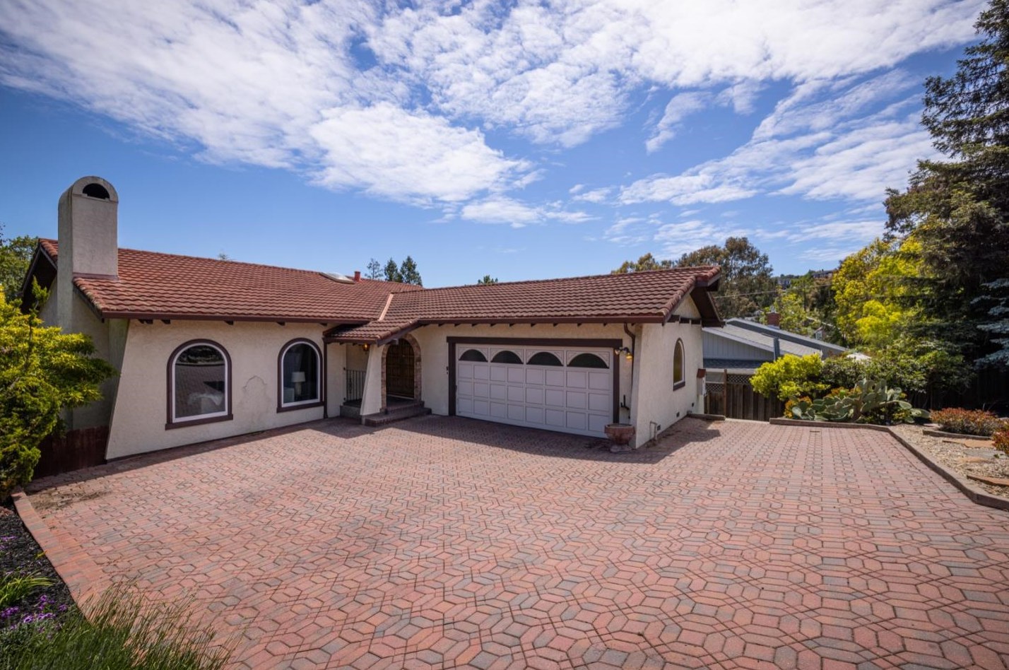 3143 Oak Knoll Dr, Redwood City, CA 94062