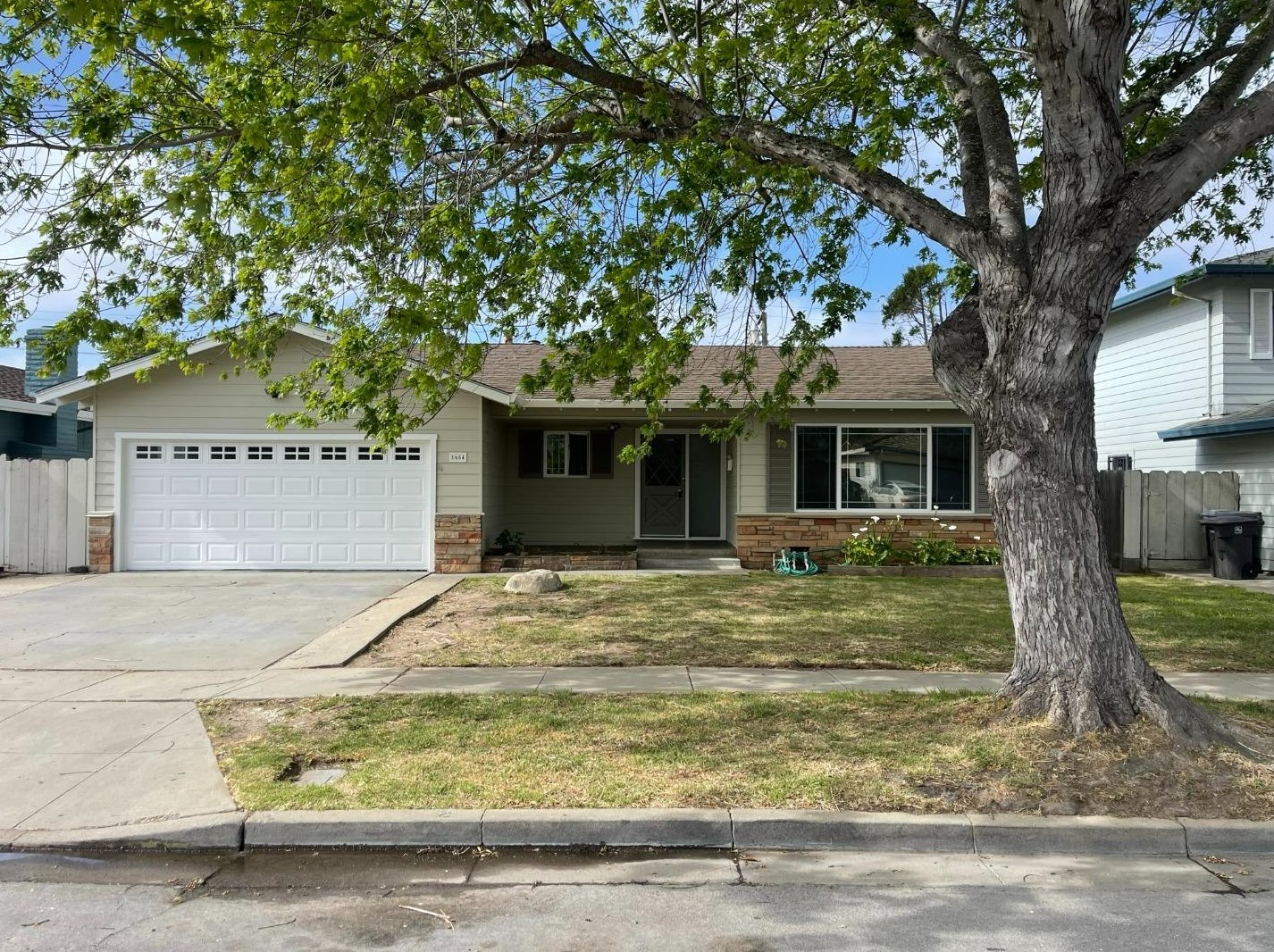 1654 Cupertino Way, Salinas, CA 93906-2214