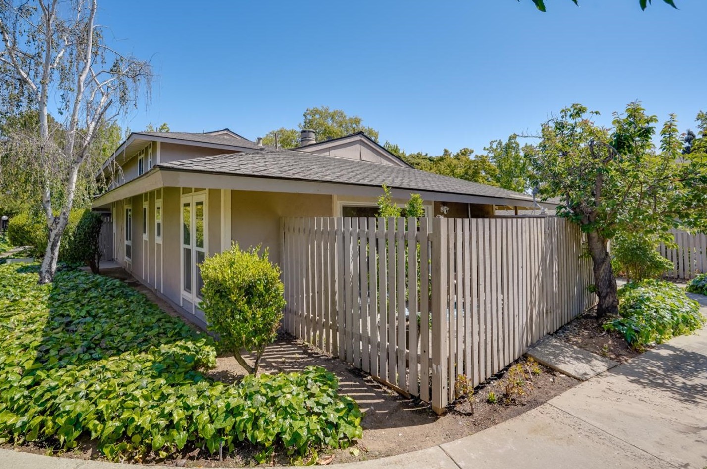 21092 White Fir Ct, Cupertino, CA 95014-4235