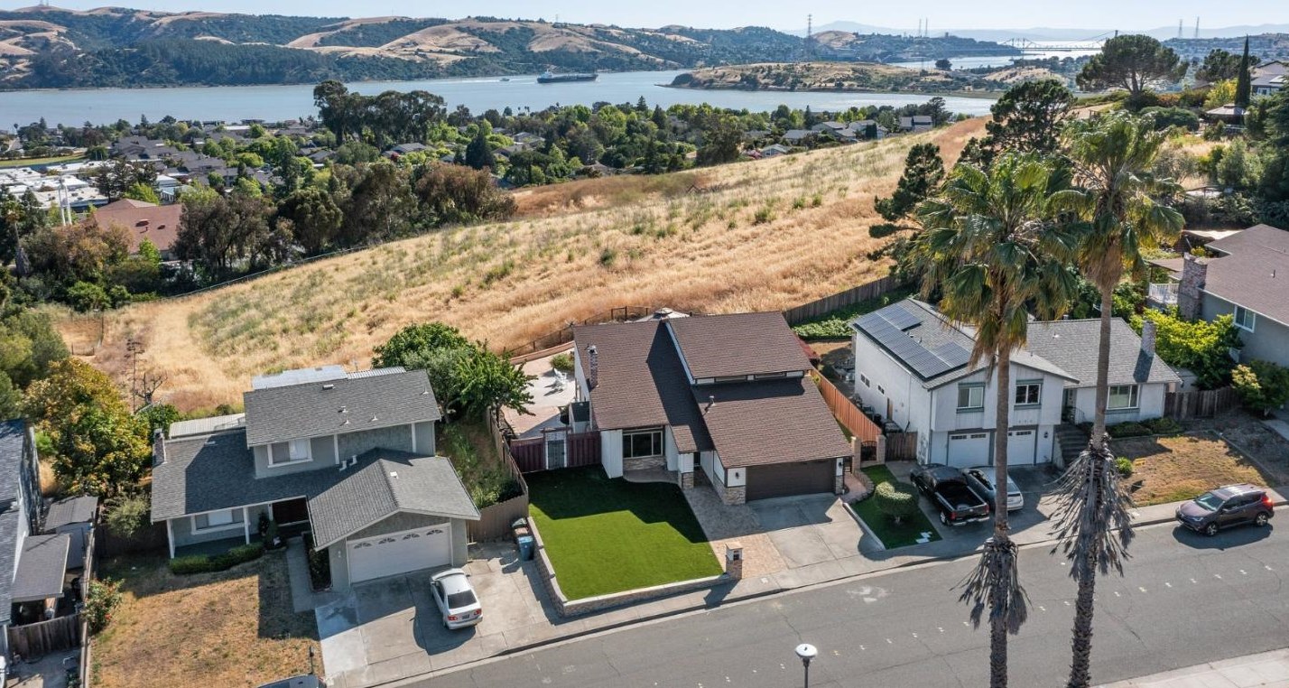 462 Ofarrell Dr, Benicia, CA 94510