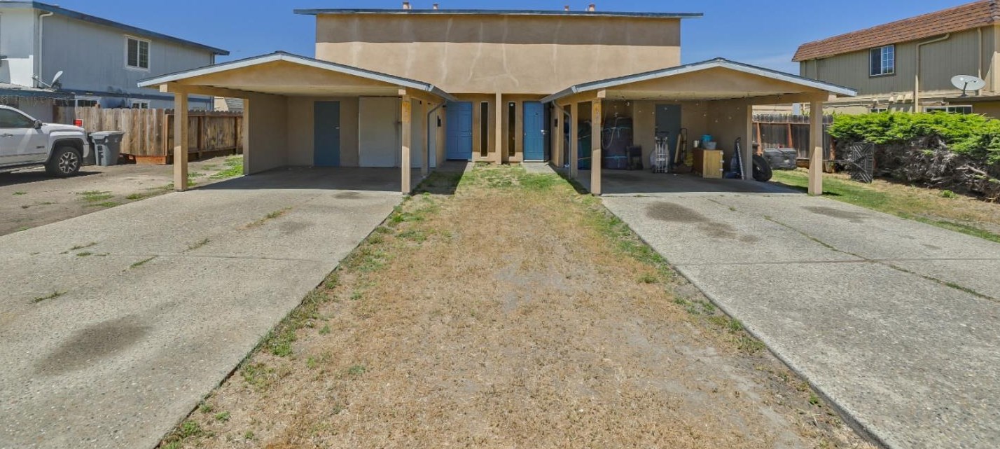 1325 San Blanco Dr, Salinas, CA 93901-1748