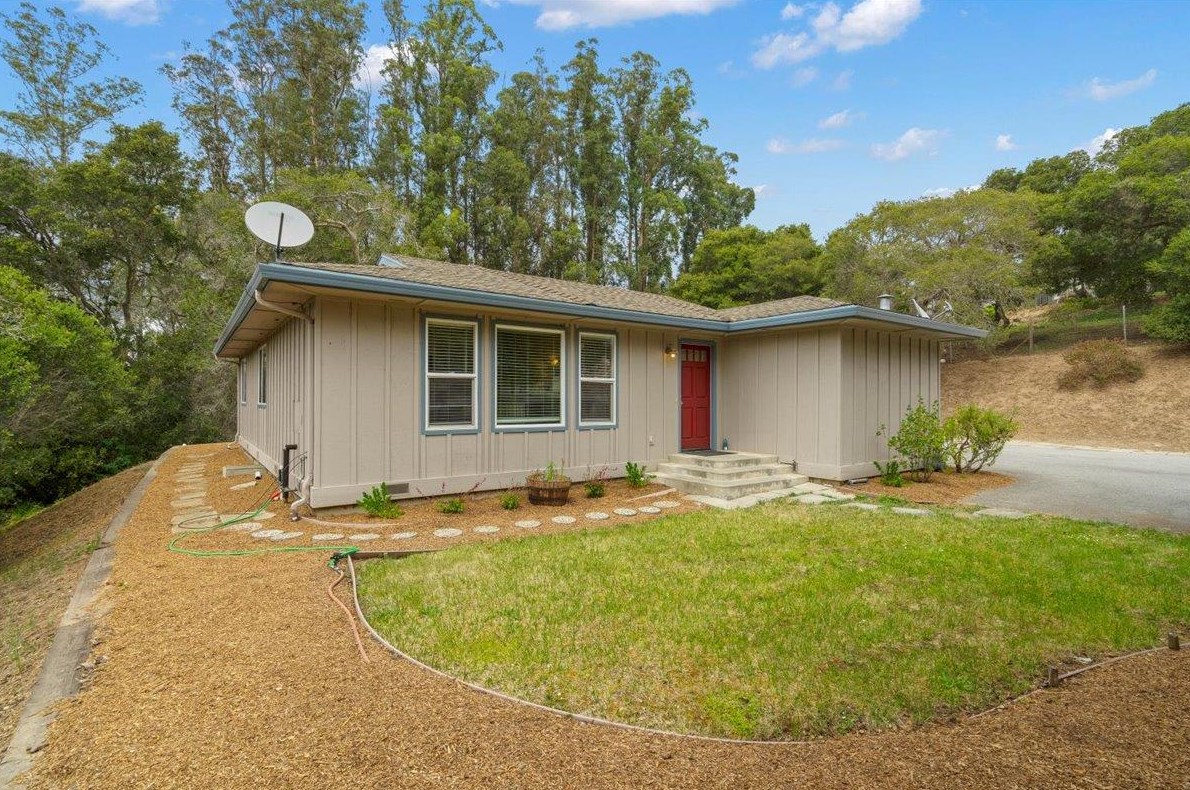 17653 Hatchery Hills Ct, Salinas, CA 93907-8967