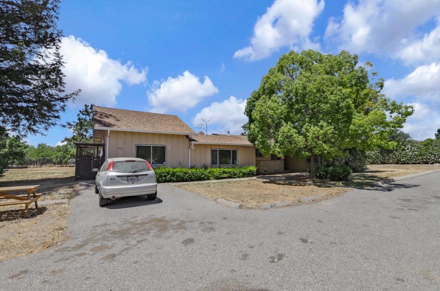 1960 Church Ave, San Martin, CA 95046