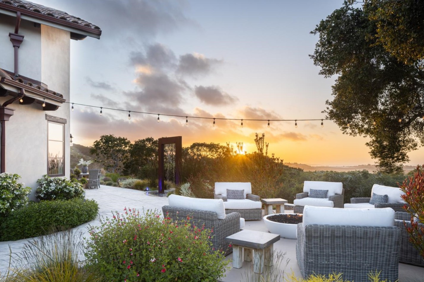 8320 Vista Monterra, Monterey, CA 93940