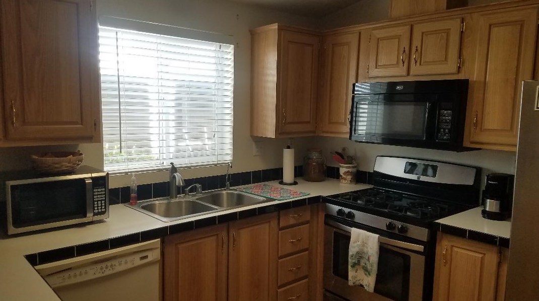 150 Kern St 13, Salinas, CA 93905