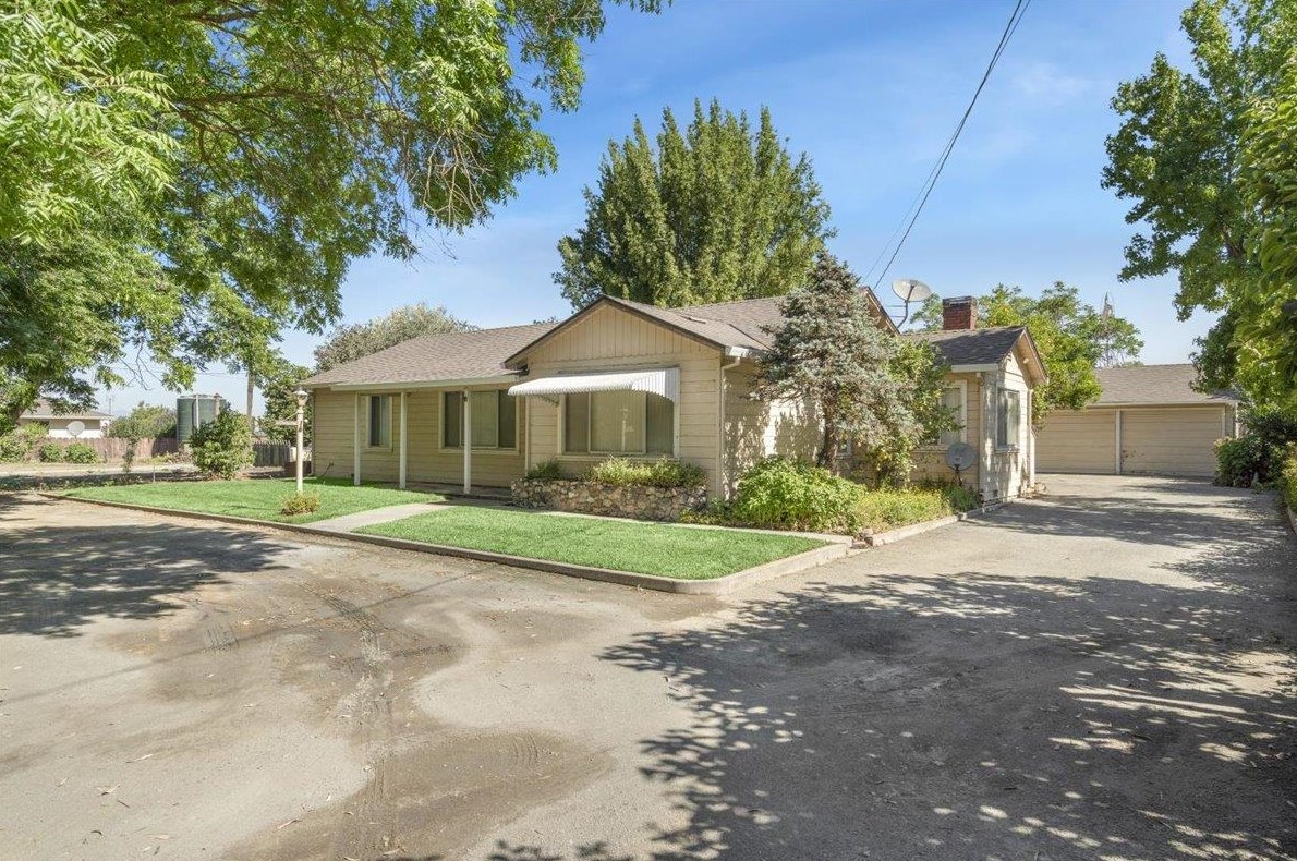 790 Shore Rd, Hollister, CA 95023
