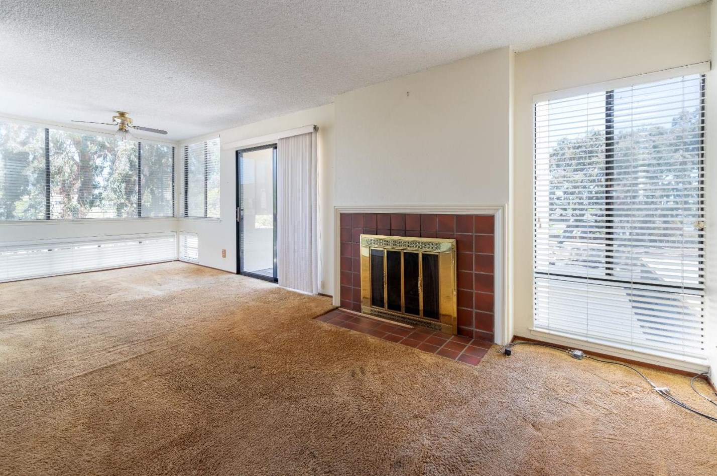 920 Beach Park Blvd, San Mateo, CA 94404-3262
