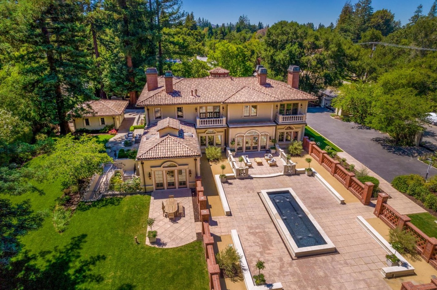 18 Santiago Ave, Menlo Park, CA 94027