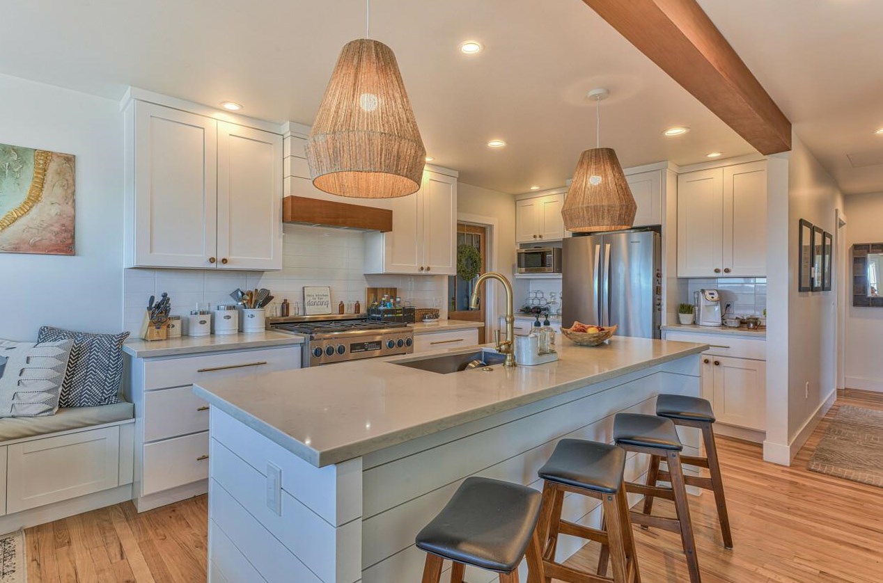 1232 Vallejo St, Seaside, CA 93955-5610