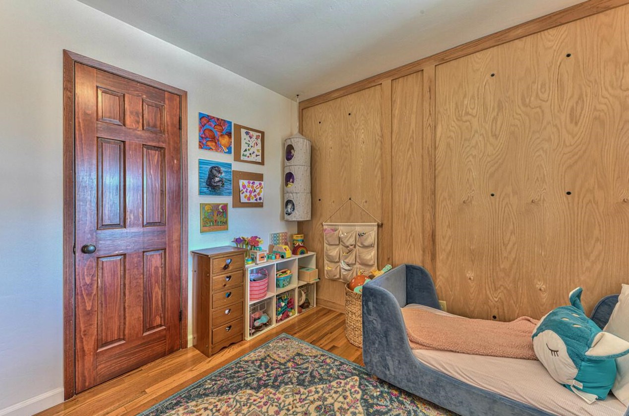 2065 Grandview St, Seaside CA  93955-3204 exterior