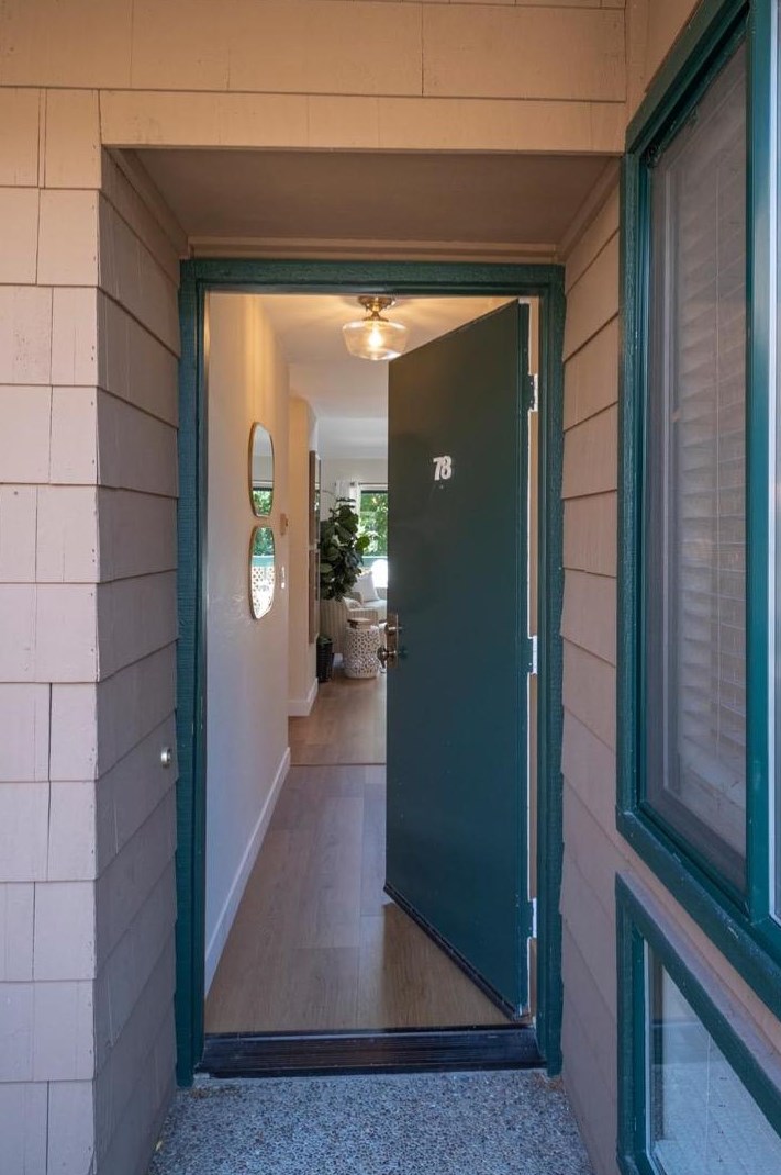 78 Pelican Ln, Redwood City, CA 94065