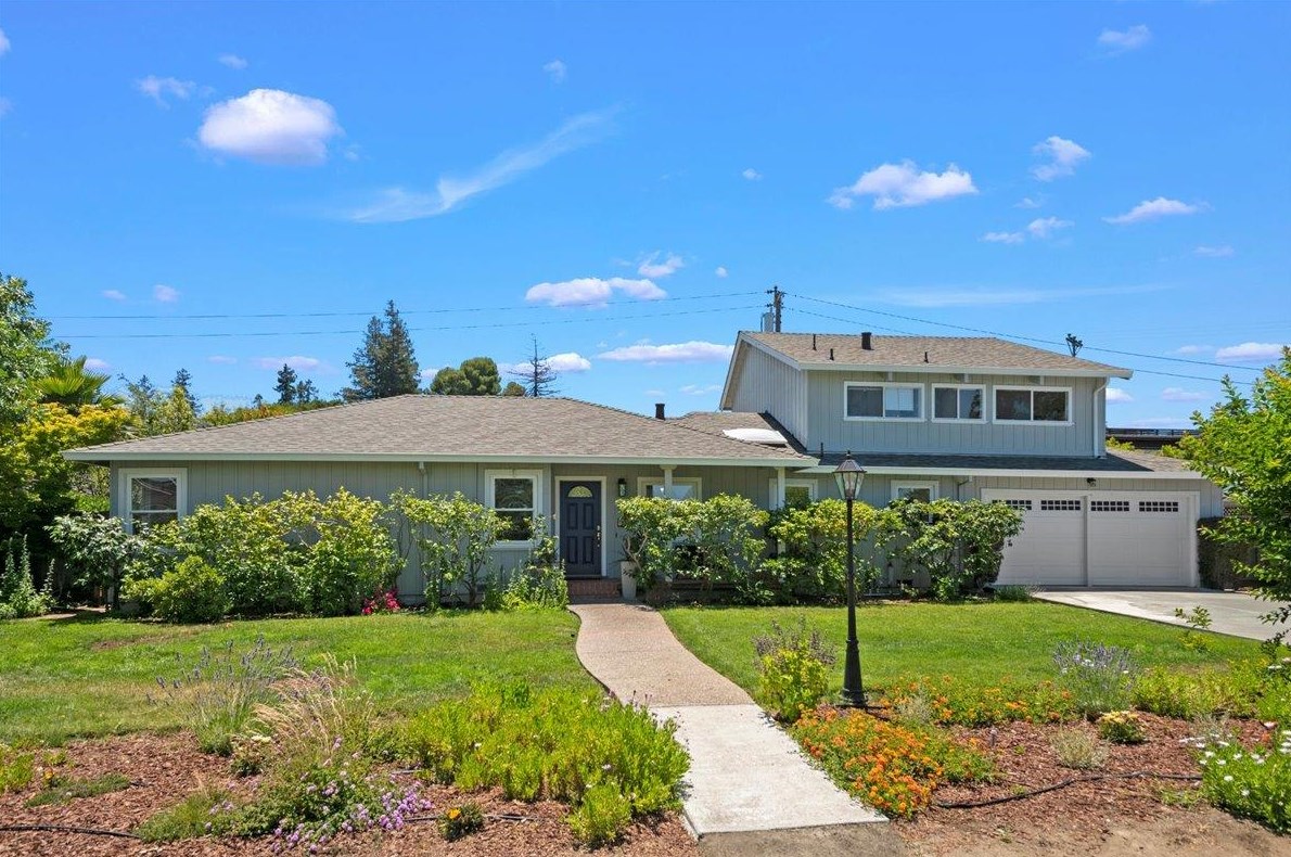 728 Brentwood Pl, Los Altos, CA 94024
