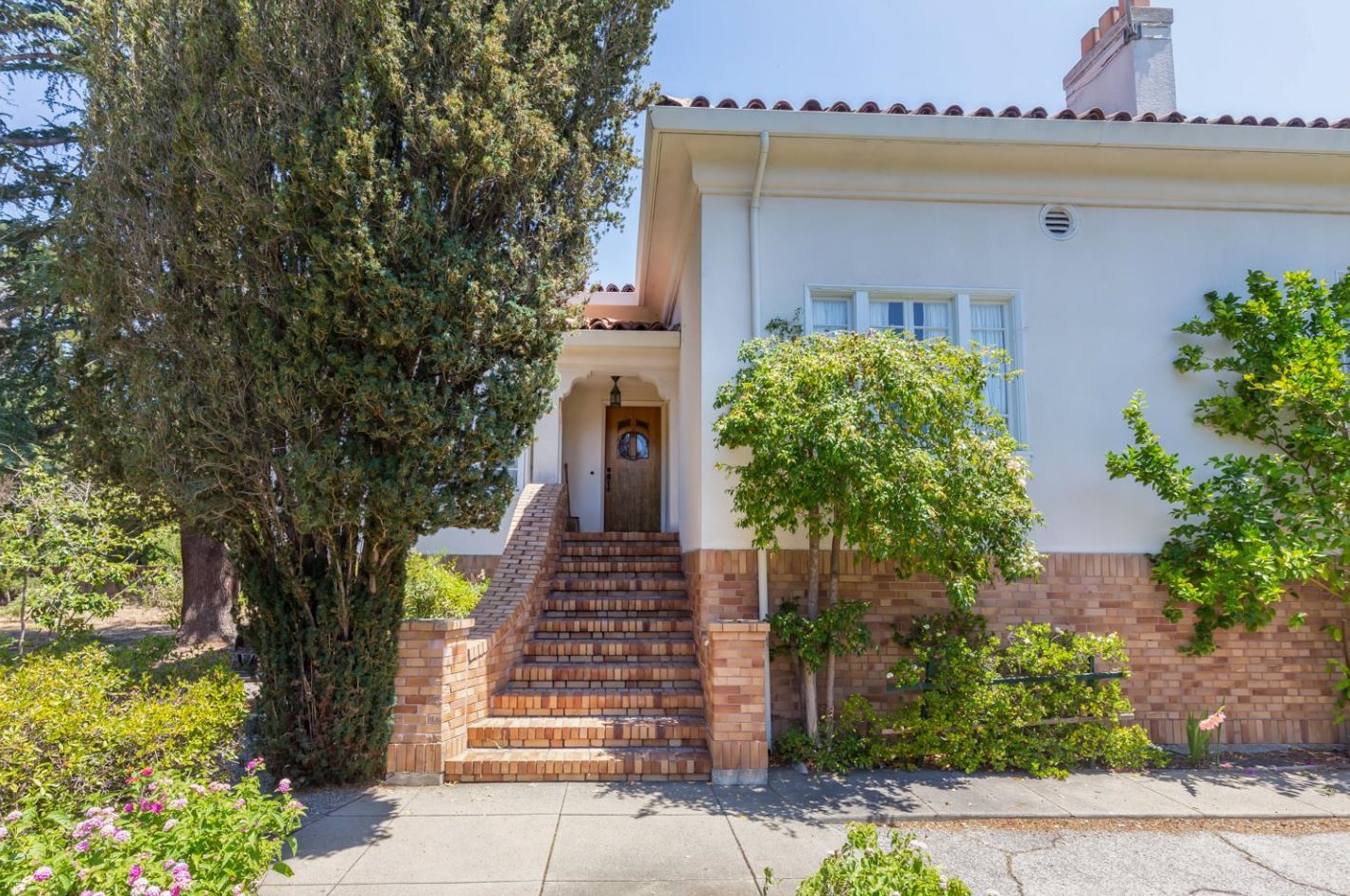 167 Almendral Ave, Menlo Park, CA 94027-4003