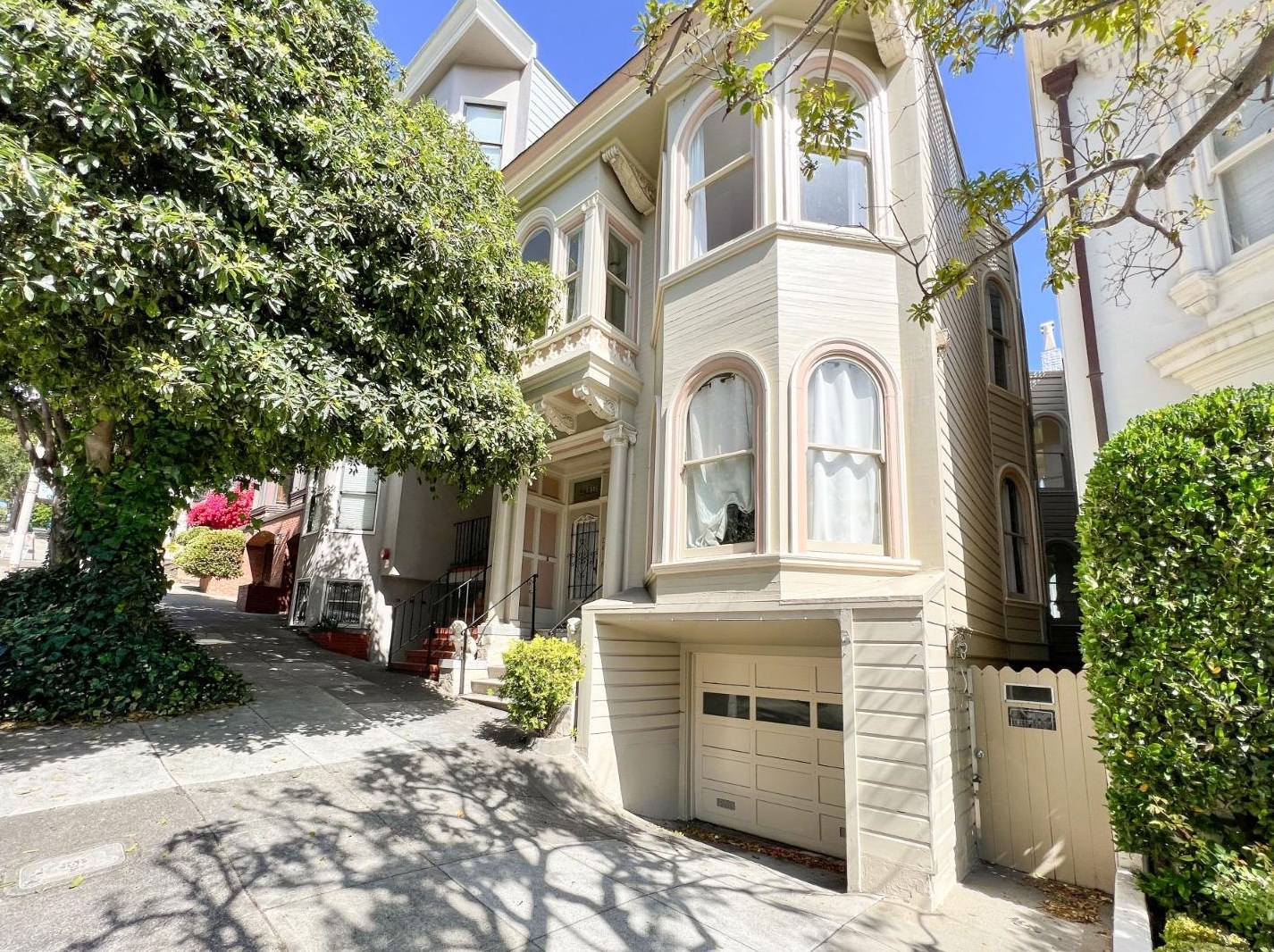 2414 Union St, San Francisco, CA 94123-3831
