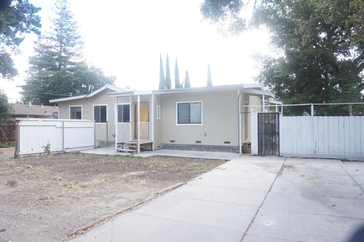 670 10th Ave, Menlo Park, CA 94025-1808