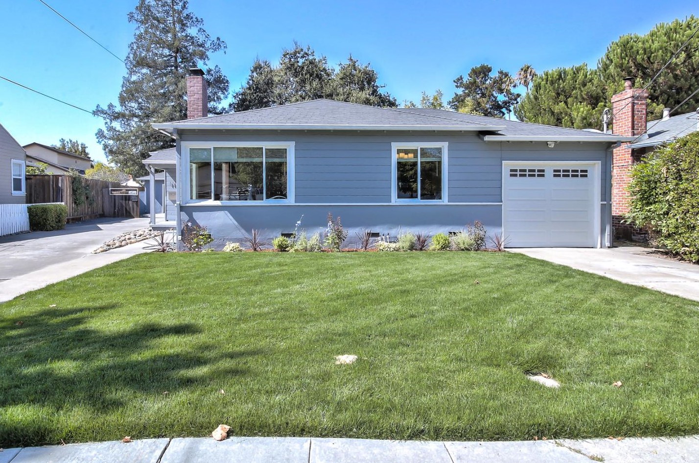 1111 17th Ave, Redwood City, CA 94063