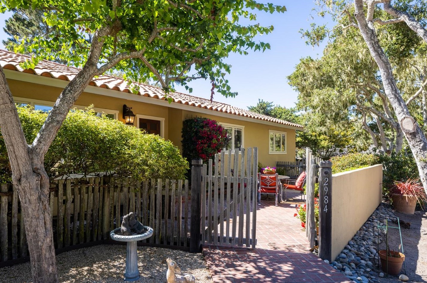 2984 Crescent Rd, Pebble Beach, CA 93953-2520