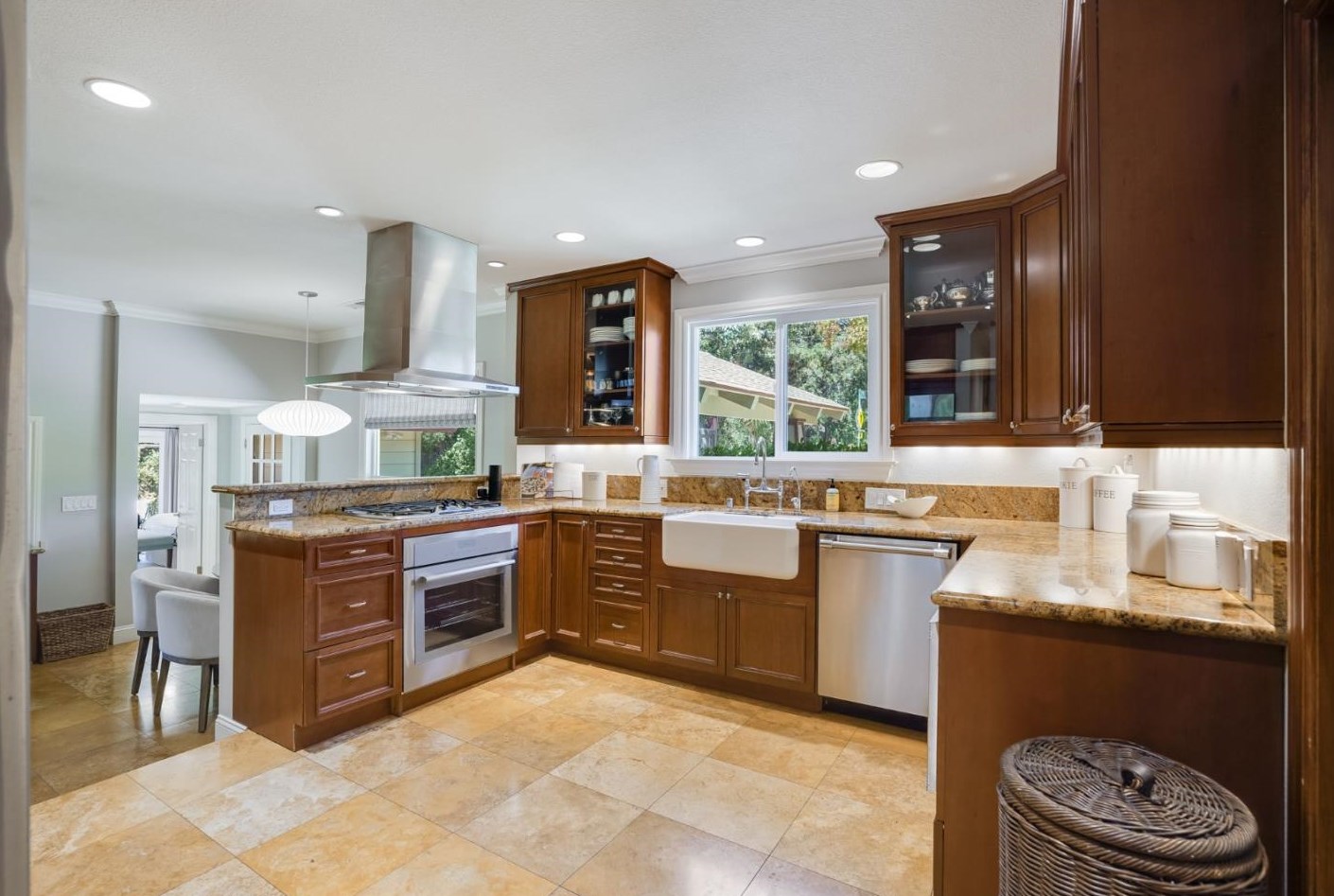 1990 Sharon Rd, Menlo Park CA  94025-6270 exterior