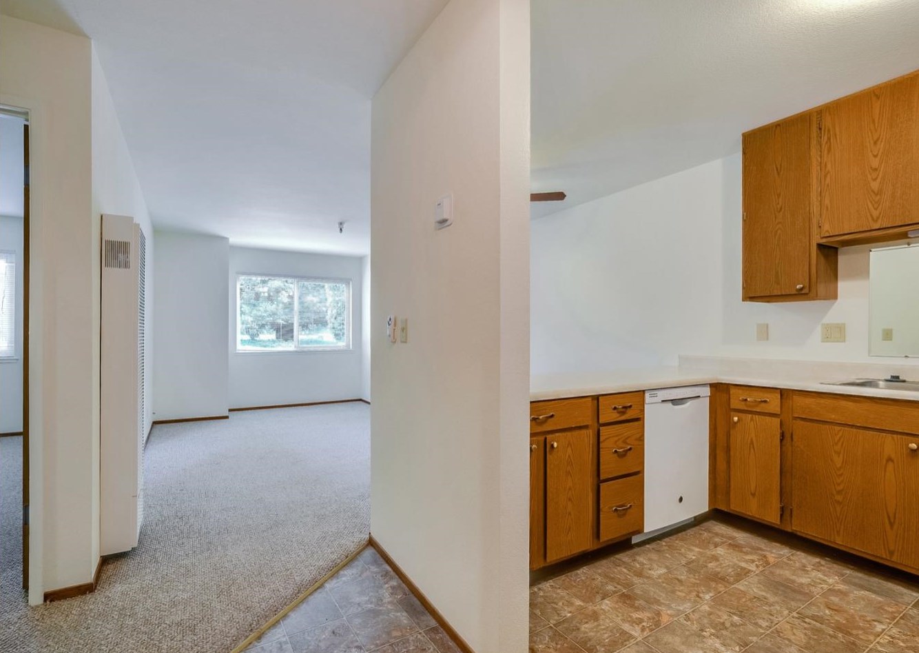 114 Vista Prieta Ct, Santa Cruz, CA 95062-1882