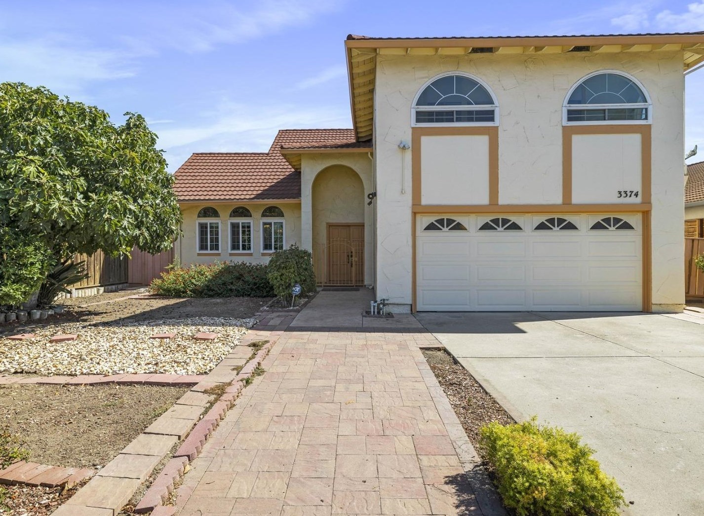 3374 Vangorn Way, San Jose, CA 95121-2554