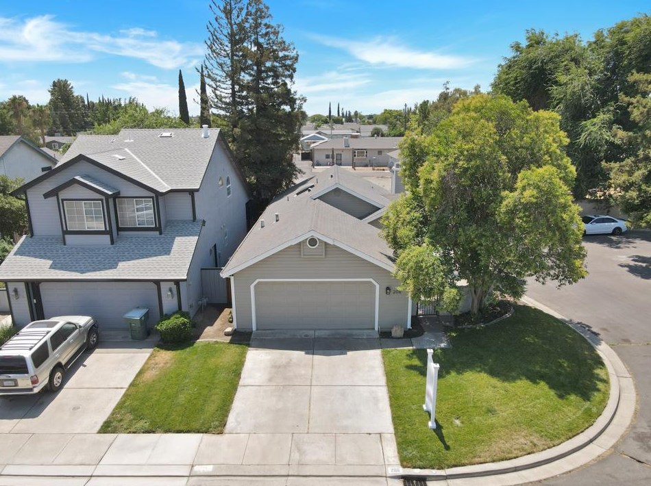 206 Laurelwood Cir, Manteca, CA 95336