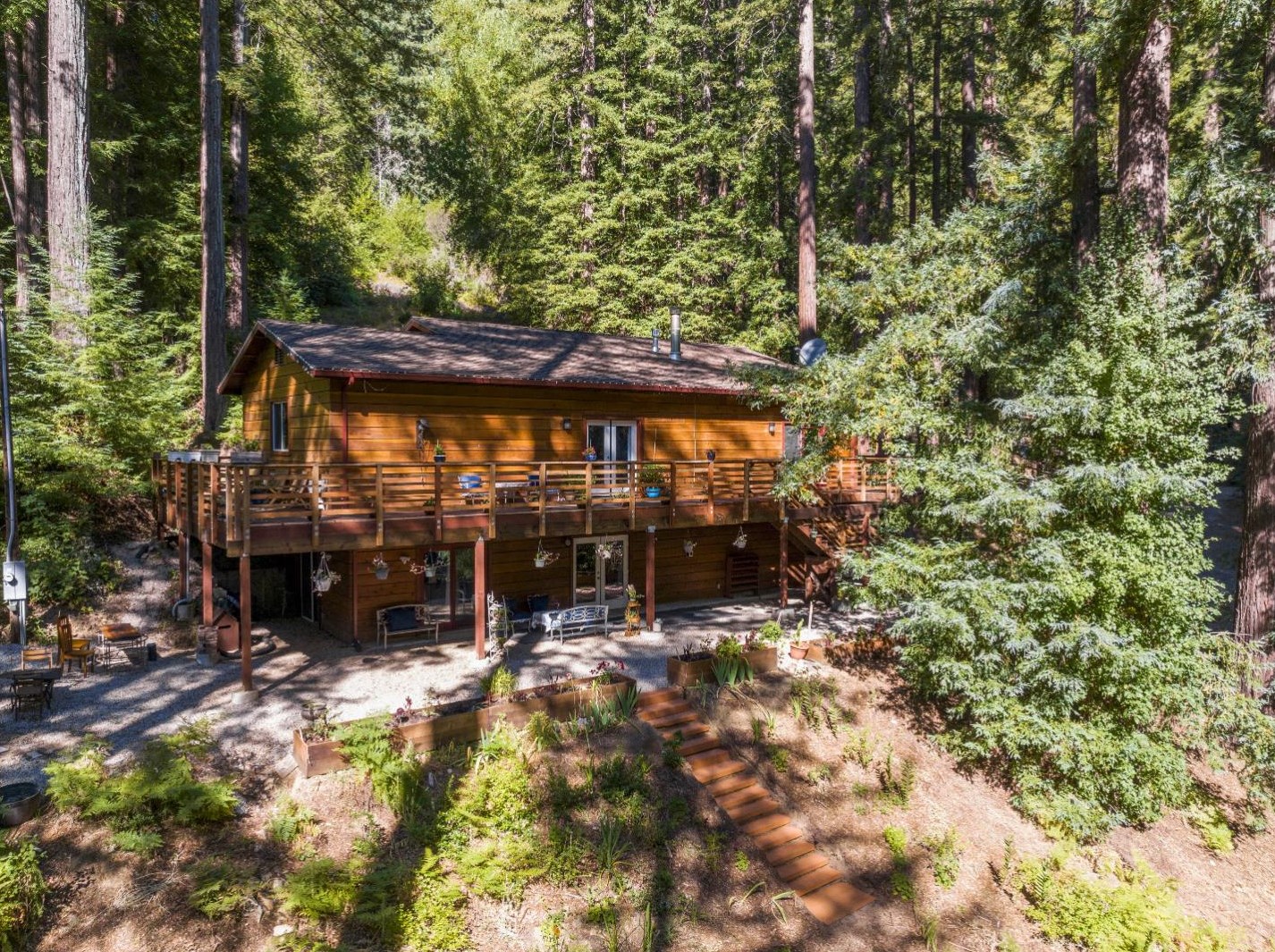 381 Hopkins Gulch Rd, Big Basin, CA 95006