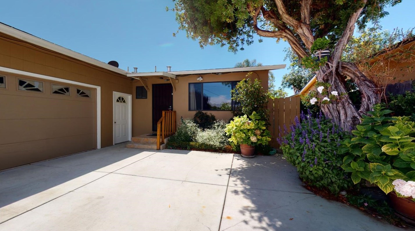 475 Wisteria Dr, Palo Alto, CA 94303