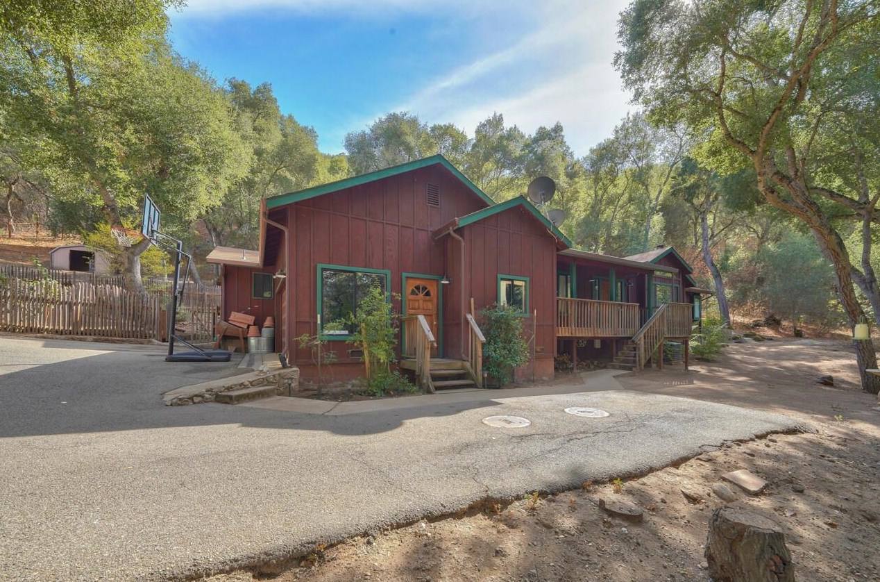 20808 Cachagua Rd, Tassajara Hot Springs, CA 93924
