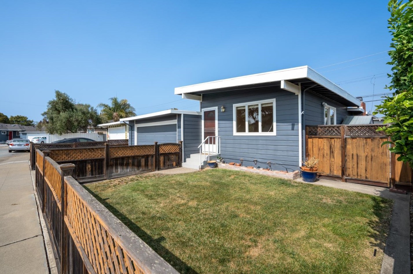 1721 Hamlet St, San Mateo, CA 94403