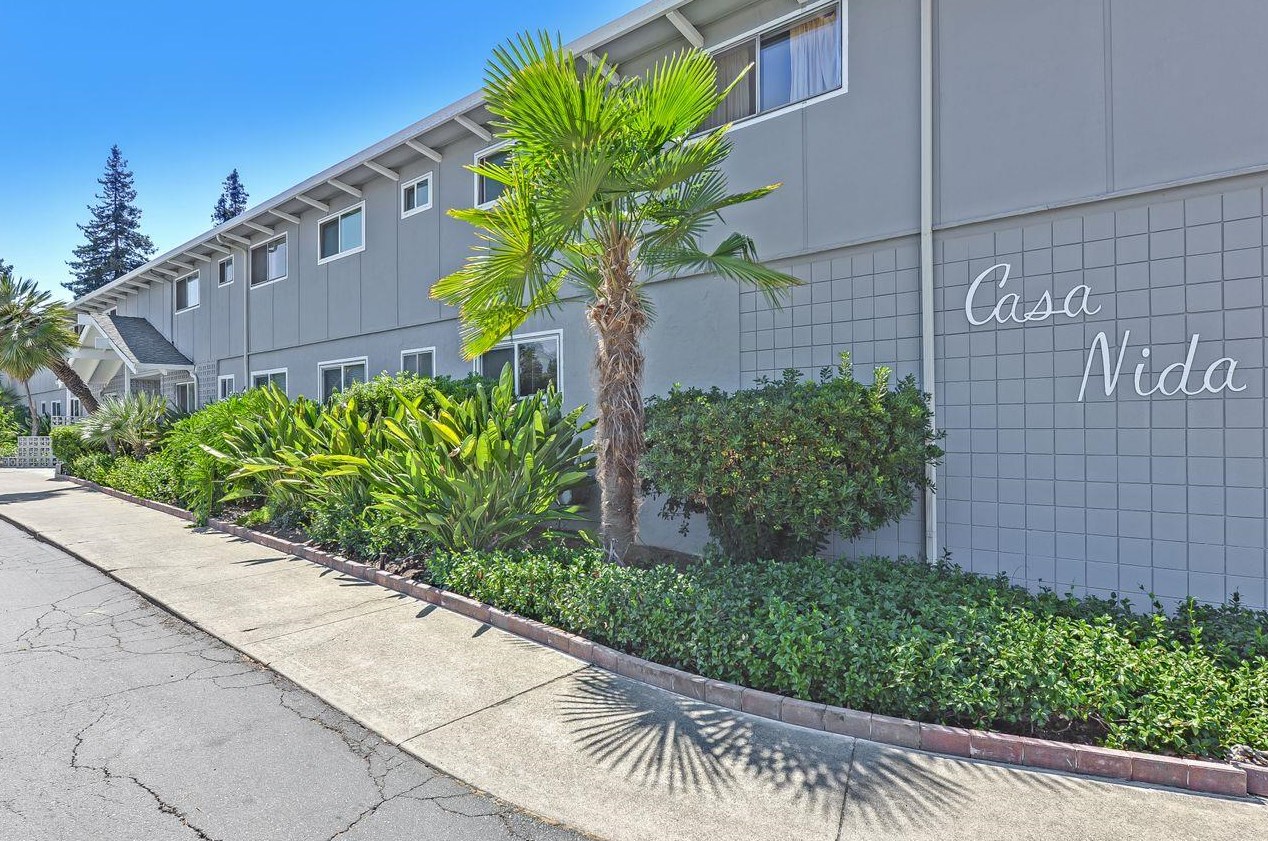 1240 Woodside Rd 23, Redwood City, CA 94061