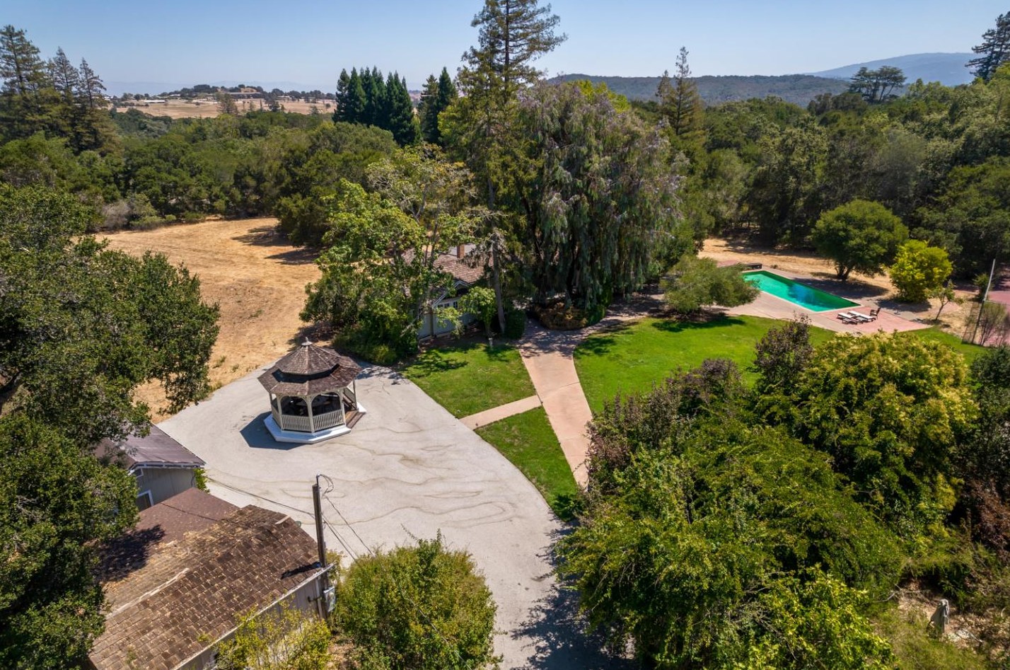 205 Winding Way, Redwood City, CA 94062