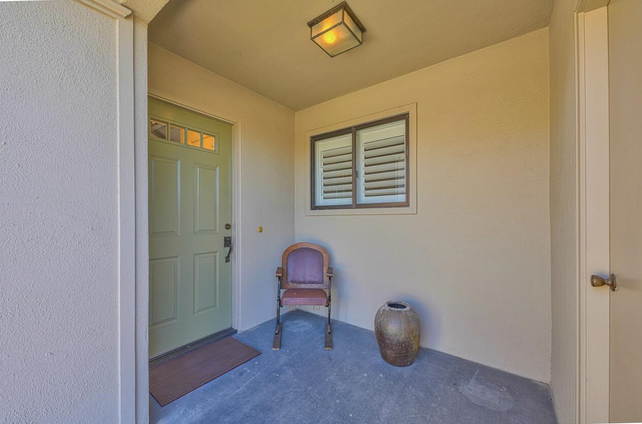 104 Nissen Rd, Salinas, CA 93901-2275