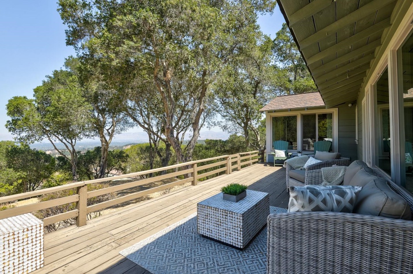 17560 Mireval Rd, Los Gatos, CA 95030-7571