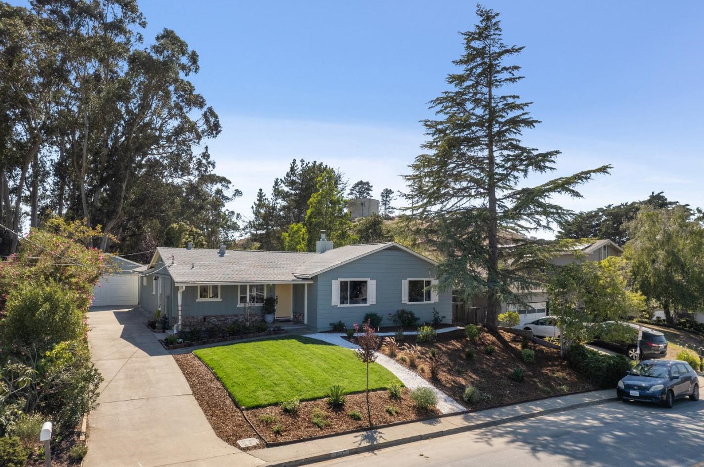 1574 Parrott Dr, San Mateo, CA 94402-3605