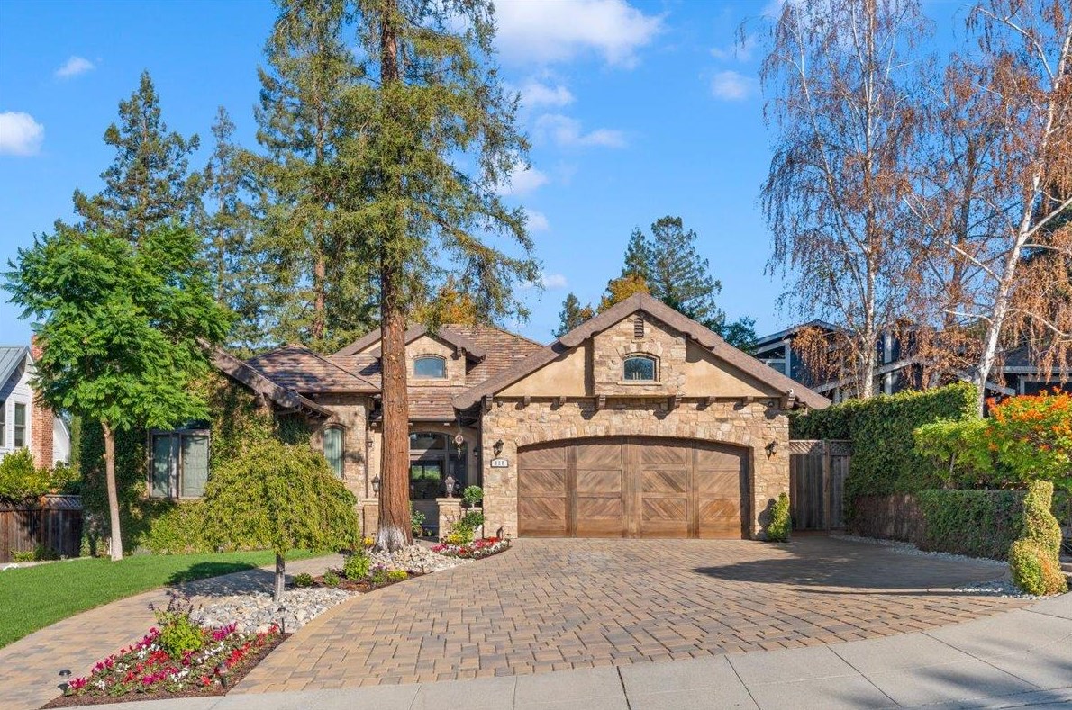 118 Dover St, Los Gatos, CA 95032
