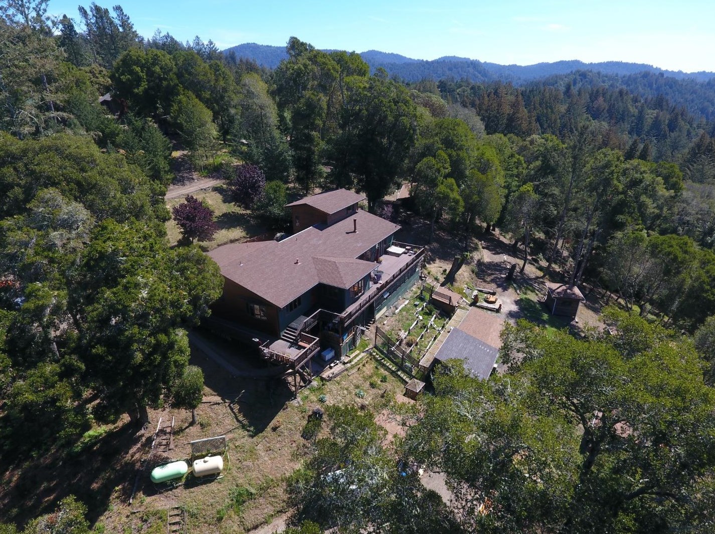 640 Hester Creek Rd, Los Gatos, CA 95033