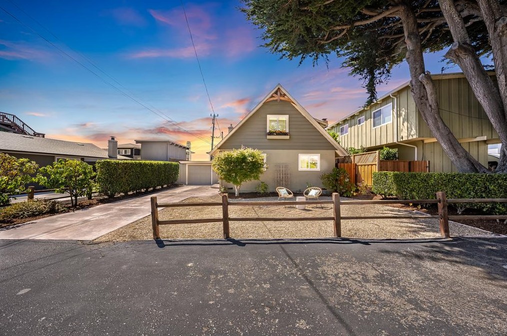 113 San Benito Ave, Aptos, CA 95003-4414