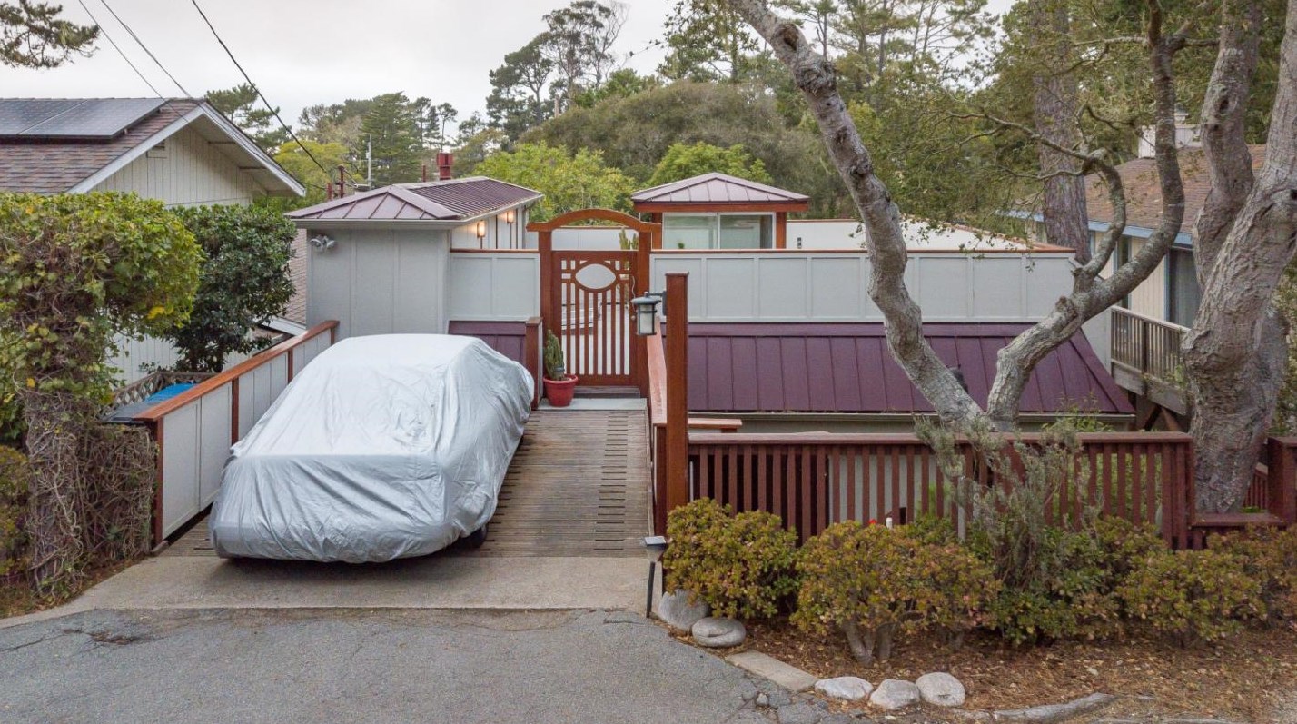 1104 Austin Ave, Del Monte Park, CA 93950