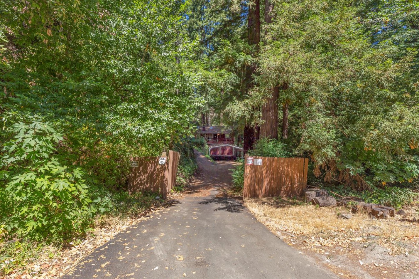 17625 Bear Creek Rd, Big Basin, CA 95006