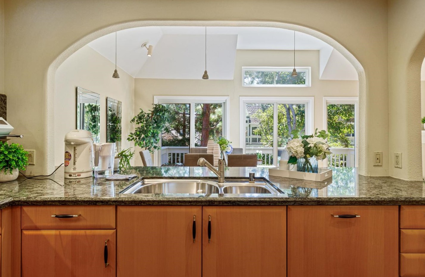 1064 Tiller Ln, San Mateo, CA 94404-3814