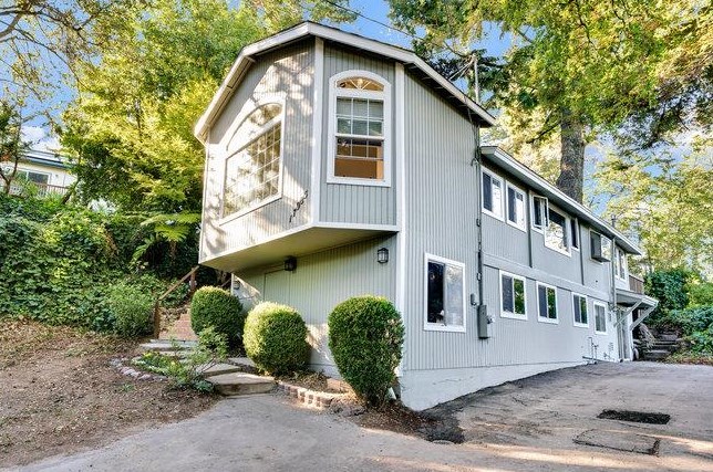 17985 Helen Way, Los Gatos, CA 95033-8990