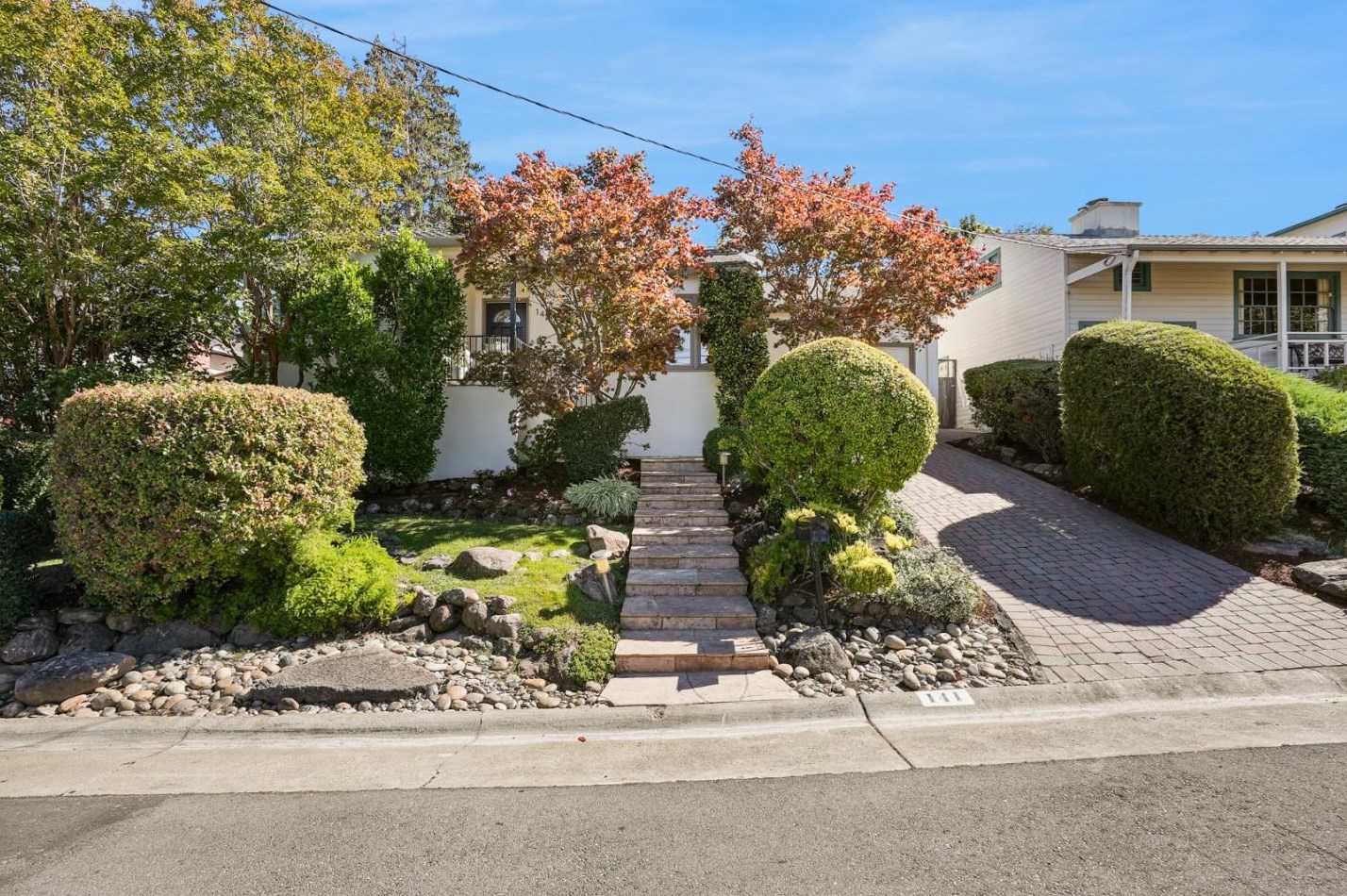 141 40th Ave, San Mateo, CA 94403-4516